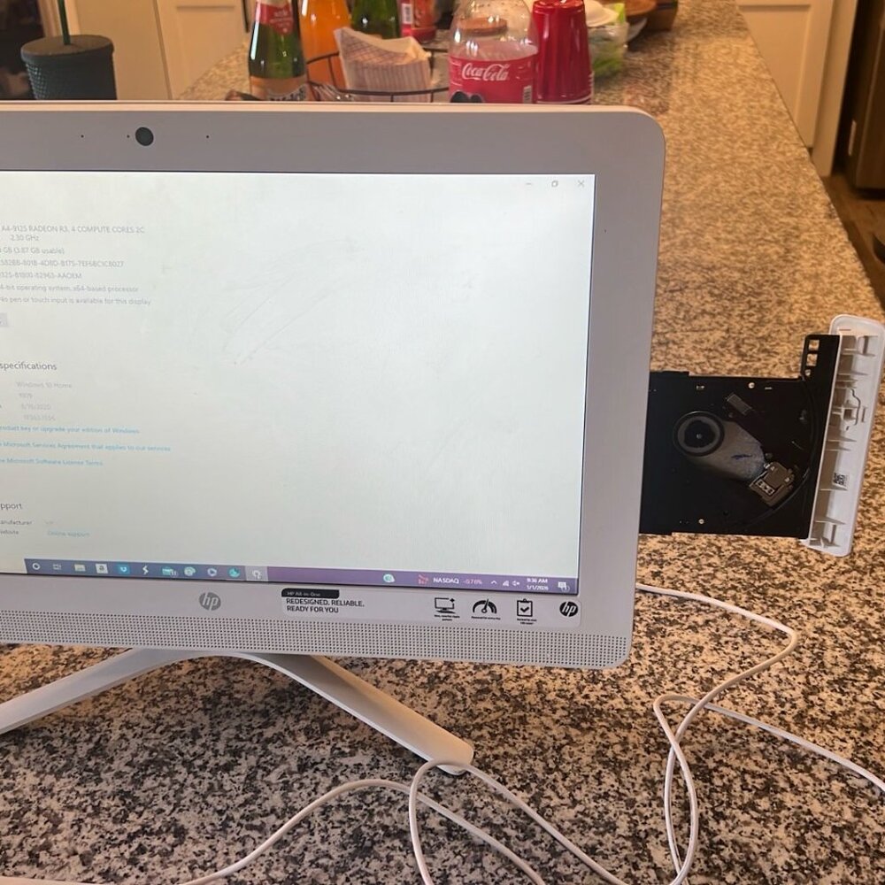 HP All-in-One Desktop Computer - Picture 6 of 7